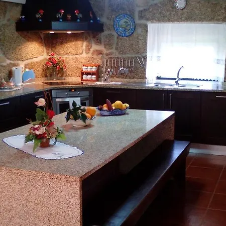 Casa De * Arnoso